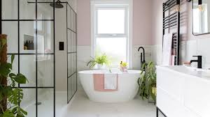Maximizing Space: Top Tips for Small Bathroom Designs